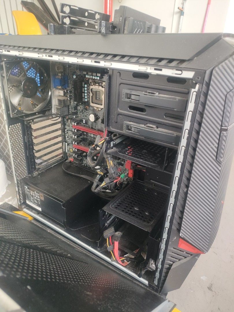 Lenovo Desktop PC - Partial461986868799754240