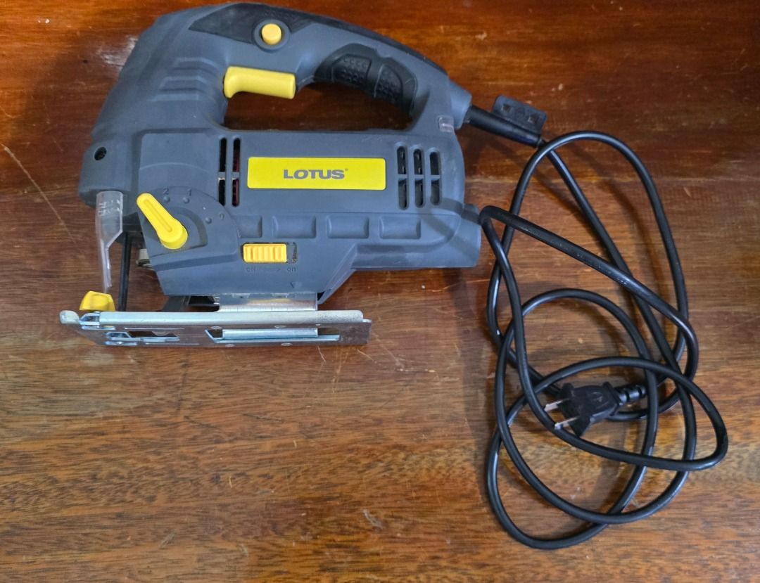 Lotus 800W Jigsaw LTST-110T Model (Category: Other Accessories) located in Cabuyao City. Submitted by ken7746 (Listing ID 1439485116, Image 1). Description: Lotus 800W Jigsaw LTST-110T Model Natest lang po ang unit consider as bnew Actual picture posted Can meet: Waltermart Banlic Cabuyao SM Calamba SM Sta Rosa LAST PRICE NA J and T via gcash LBC cash on pickup 0976 111 9435 Price: 1500 .