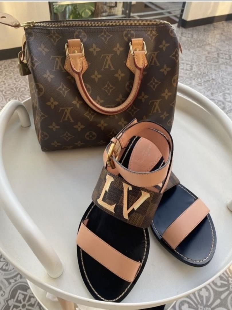 Louis Vuitton Calfskin Damier Ebene (Category: Sneakers & Footwear) located in Lemery. Submitted by sheng0899 (Listing ID 1439606896, Image 3). Description: .