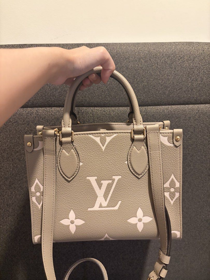 Louis Vuitton OnTheGo PM (Category: Luxury Bags & Wallets) located in Las Pinas. Submitted by zcloset.ph (Listing ID 1439590681, Image 1). Description: Brand new condition (smells brand new too✨) Comes complete (box, dustbag, paper bag, receipt) Price is still negotiable for sure buyer. Basta not for reselling 🤗 P205,000 now sa store. .