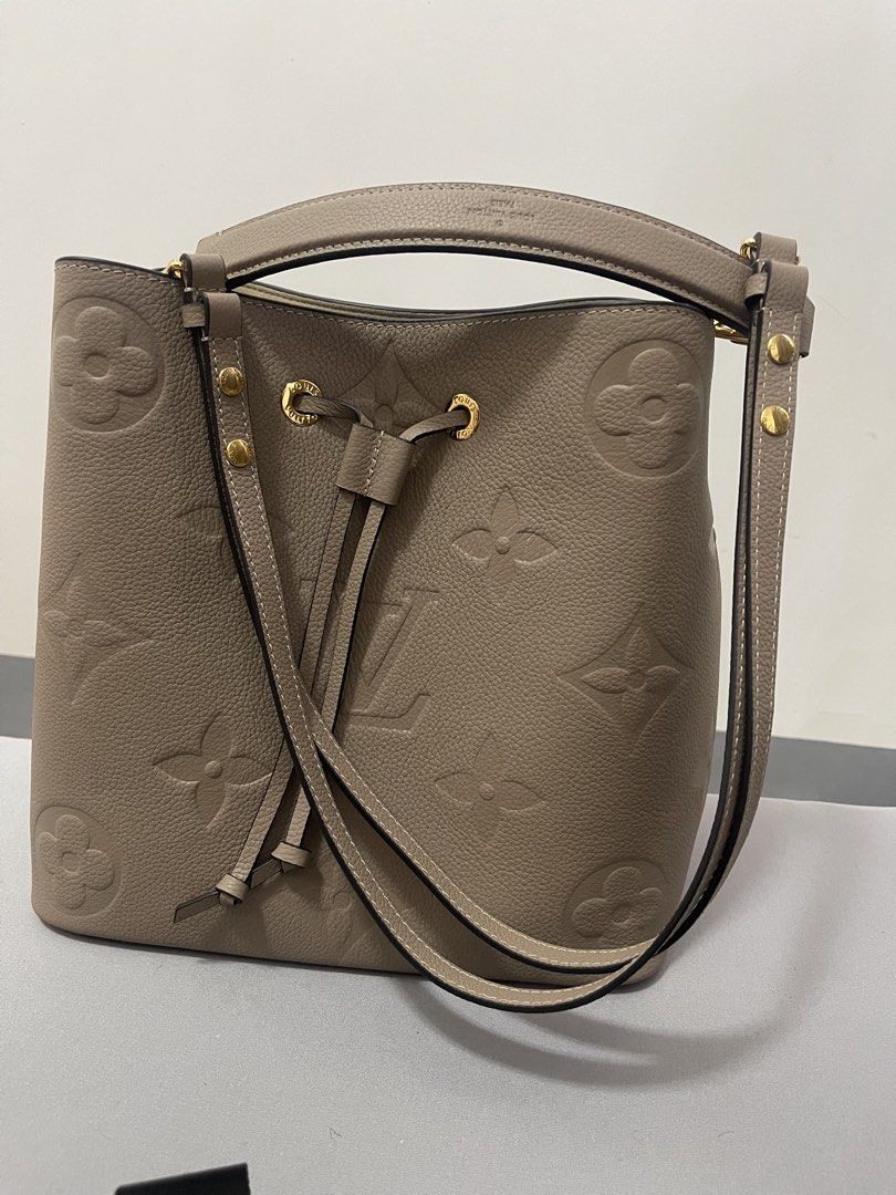 LV Neo Noe (Category: Luxury Bags & Wallets) located in Manila. Submitted by declutter_manila_2023 (Listing ID 1439551984, Image 1). Description: .