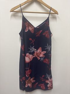 (Category: ) located in . Submitted by sbbshop (Listing ID 1439556306, Image 1). Description: .