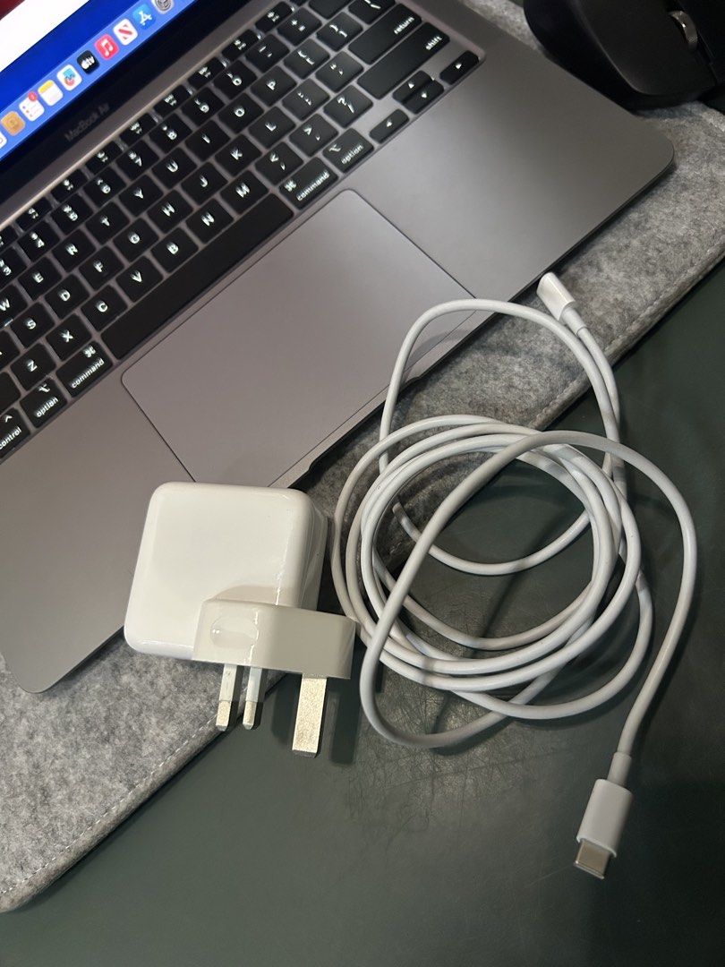 macbook air462251706118973441