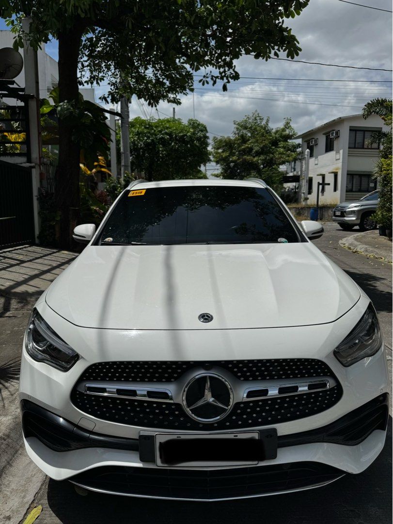 Mercedes-Benz GLA200 (A) (Category: Used Cars) located in Cainta. Submitted by biebunny (Listing ID 1439545996, Image 2). Description: GLA200 AMG Line.