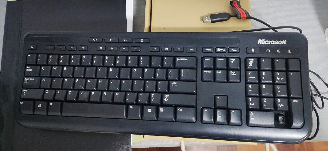 Microsoft Wired Keyboard462357858092339200