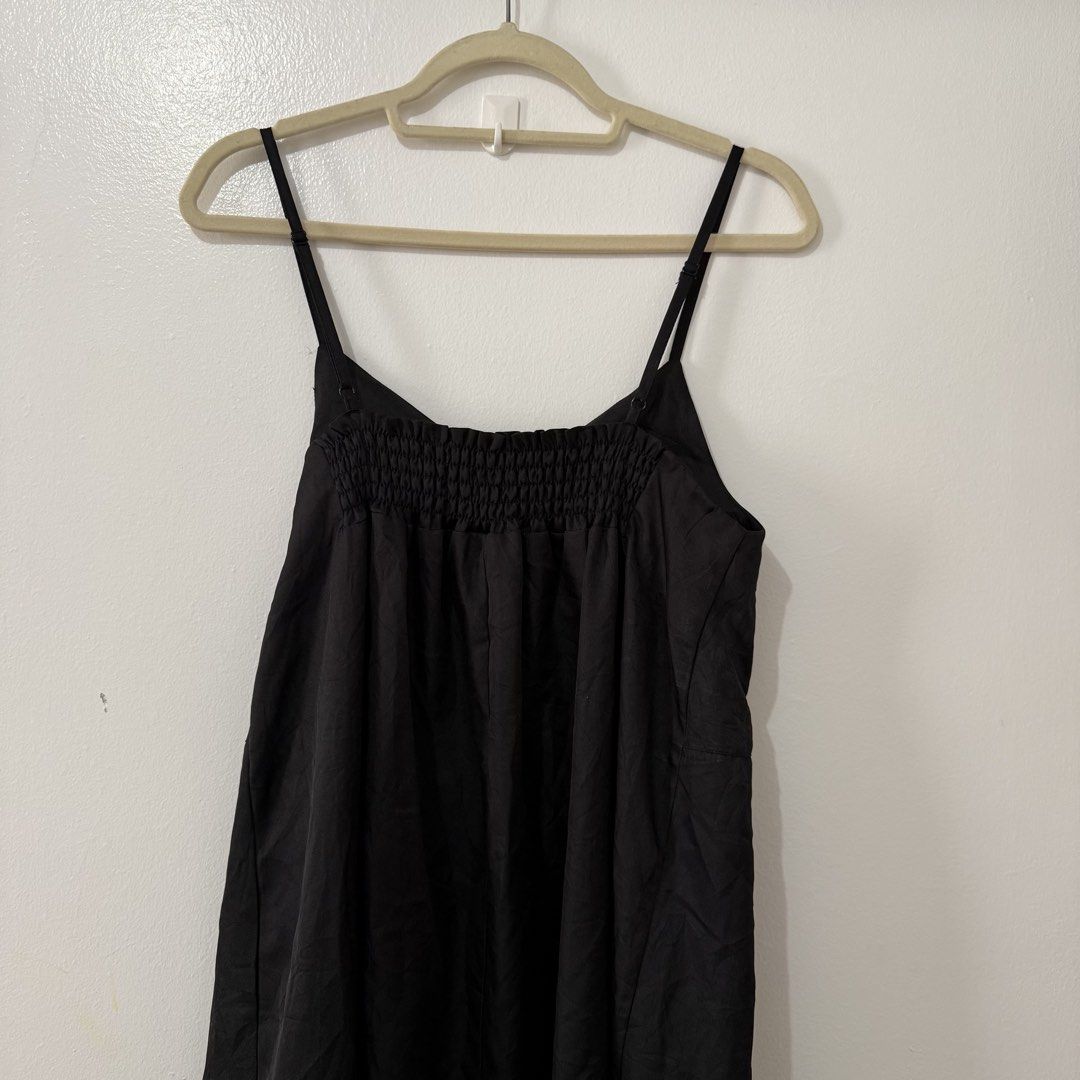 Midi Dress Black (Category: Dresses) located in Cavite. Submitted by onceloved_ (Listing ID 1439500717, Image 3). Description: Length 44”.
