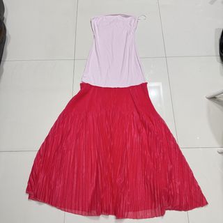 (Category: ) located in . Submitted by gccwardrobe (Listing ID 1439429879, Image 1). Description: .