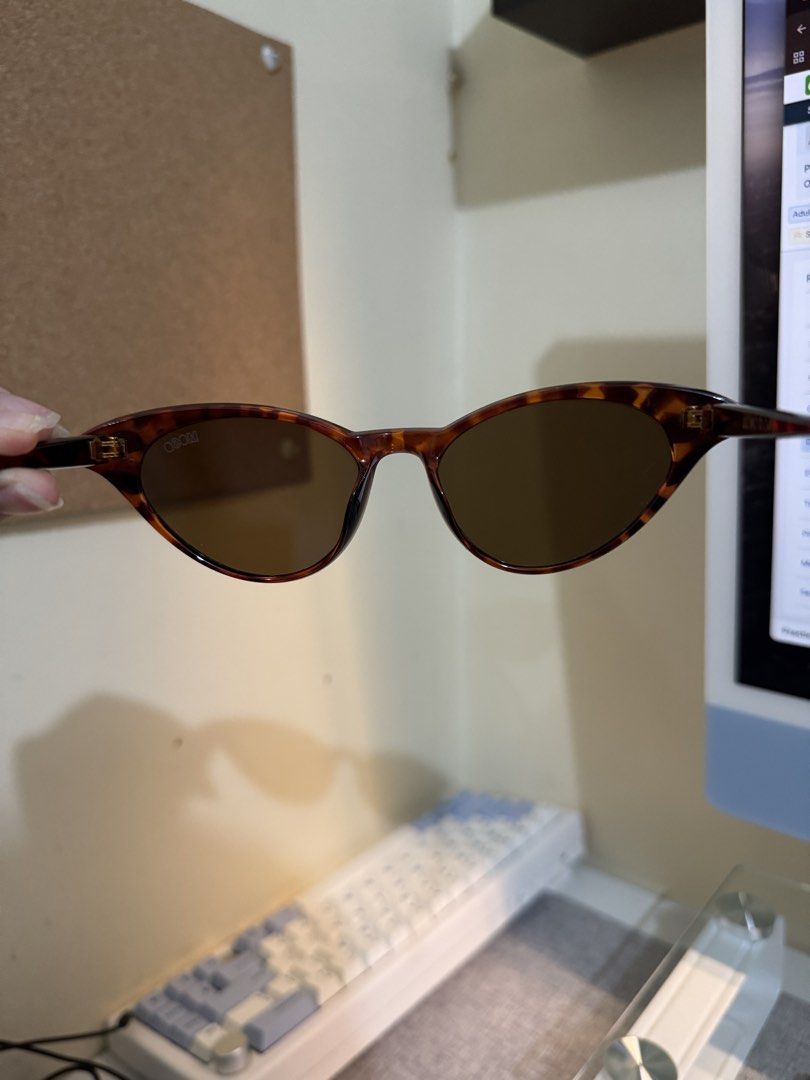 MOSO x OJO Cat Eye Sunglasses (Category: Sunglasses & Eyewear) located in Santo Tomas. Submitted by vanillasage (Listing ID 1439439797, Image 3). Description: 📍Santo Tomas, Batangas 🌸RFS: decluttering 🌸Only worn once 🌸MOP: Gcash, SF shouldered by buyer 🌸Courier: J&T **hard case will be included in the packaging** .