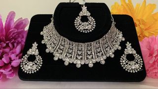 (Category: ) located in . Submitted by yaras_collections (Listing ID 1439580576, Image 1). Description: .