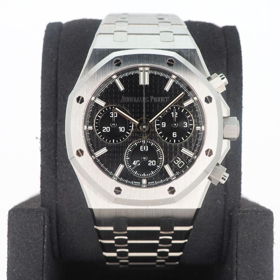 Brand New Oct 2022 Audemars Piguet Royal Oak Chronograph Black 50th Anniversary 26240ST.OO.1320ST.02 26240ST 26240 GS1301 (Category: Watches) located in Singapore. Submitted by galacticwatch.sg (Listing ID 1439514804, Image 1). Description: Brand New Oct 2022 Audemars Piguet Royal Oak Chronograph Black 50th Anniversary 26240ST GS1301 Brand: Audemars Piguet Model: 26240ST.OO.1320ST.02 Dial: Black Case Diameter: 41mm Original Box: Yes Original Cert