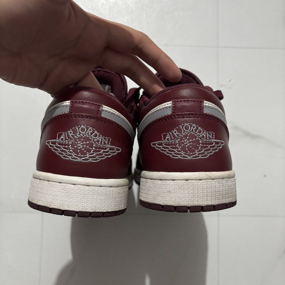 Nike Air Jordan Low Bordeaux (Category: Sneakers) located in Manila. Submitted by nicole_513 (Listing ID 1439606463, Image 3). Description: NEGOTIABLE!! ✅ FOR SALE: Air Jordan 1 Low Bordeaux 100% Original / Authentic ✅ Size US 11 Men’s / EU 45 Good condition, minimal signs of use only No major issue, ready to wear PM for more pics / legit check RFS: di na ginagamit MEETUP: AROUND ANGELES.