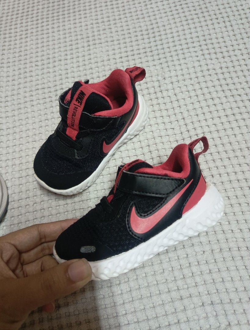 Nike revolution 5c Eur 21 (Category: Babies & Kids Fashion) located in Manila. Submitted by babystuffshop (Listing ID 1439598912, Image 1). Description: Open for video call to check COD Lalamove J&T Payment first Tondo manila.