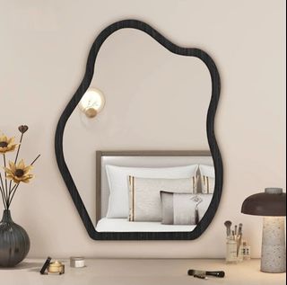 (Category: ) located in . Submitted by luxevaultofficial (Listing ID 1439568696, Image 1). Description: .