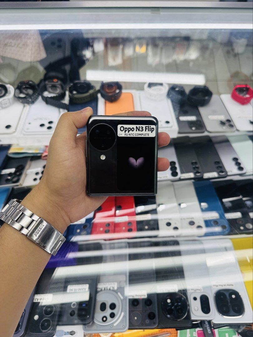 Oppo Find N3 256GB Openline Complete package (Category: OPPO) located in San Juan City. Submitted by Khalidmgdla08 (Listing ID 1439586527, Image 1). Description: FOR SALE | TRADE/SWAP Price: 20,500 On hand: Find N3✔️ 256GB ✔️ 100% Original ✔️ 99% Makinis ✔️ 99% Smooth ✔️ NOT REFURB ✔️ NO HIDDEN ISSUES ✔️ NEVER BEEN REPAIRED ✔️ TEST TO SAWA✔️ FREE 3-UTOOLS ✔️ ANY MODEL OF IPHONE AND SAMSUNG ARE AVAILABLE! ✨ We accept: 🔹Cash 🔹Gcash 🔹Bank Transfe