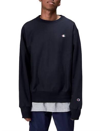 Original Champion Sweatshirt (Category: Coats, Jackets and Outerwear) located in Manila. Submitted by juulcloset (Listing ID 1439539843, Image 2). Description: -Size M -Excellent condition.