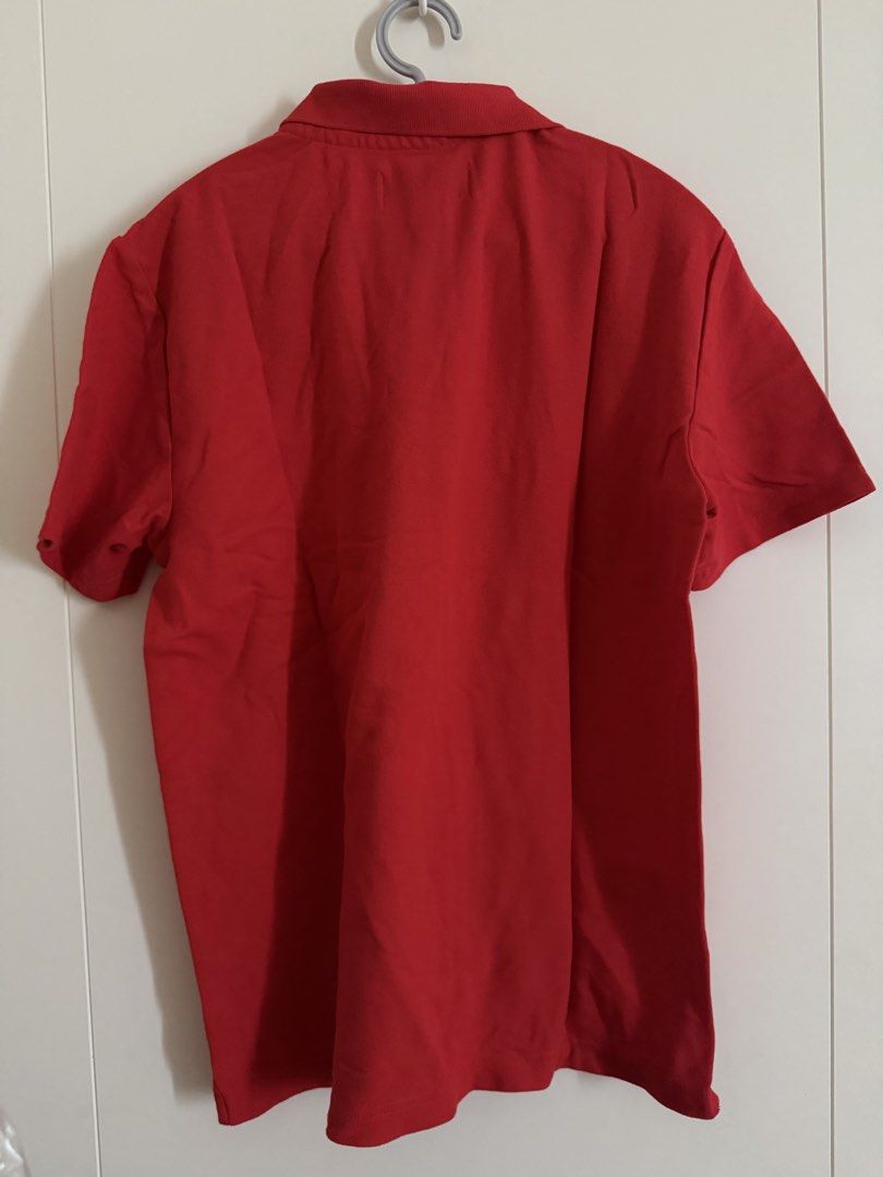 Original Penguin Red Polo Shirt - Men’s Medium (Category: Tshirts & Polo Shirts ) located in Pasig City. Submitted by clarizao85396 (Listing ID 1439483924, Image 3). Description: - Original Penguin polo shirt - Color: Red - Size: Medium - Classic polo collar - Three-button placket - Features the iconic penguin logo - Made in China.