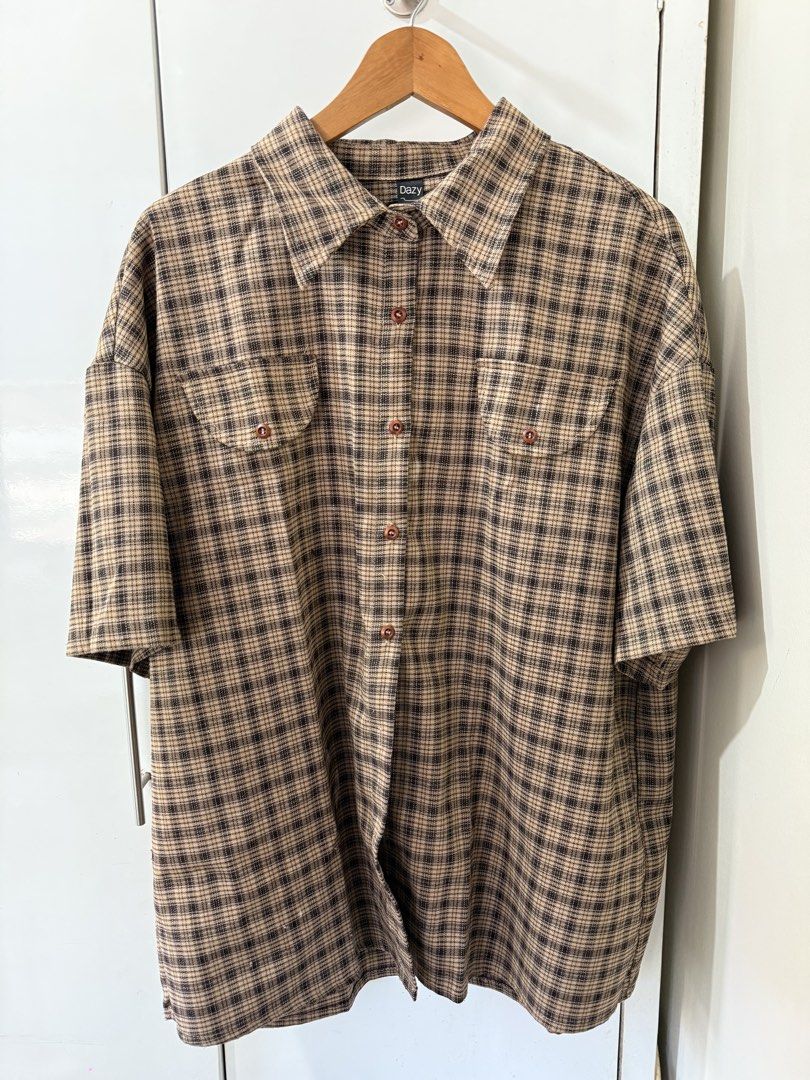 Oversized Plaid Short Sleeve Shirt (Category: Shirts) located in Bacoor. Submitted by byuboocart (Listing ID 1439449392, Image 1). Description: .