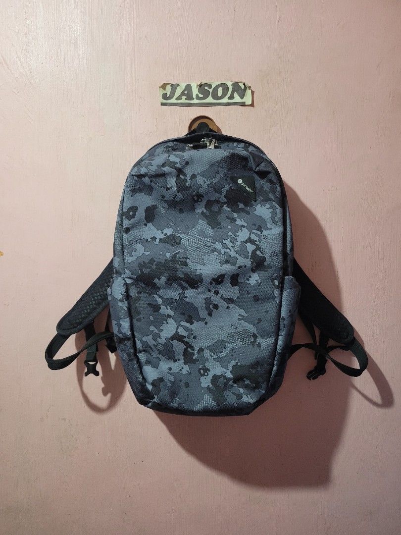 PCASAFE VIBE 25 BACKPACK (Category: Backpacks) located in Manila. Submitted by jay_zone13 (Listing ID 1439531909, Image 1). Description: WTS PACSAFE VIBE 25 BACKPACK AUTHENTIC GOOD AS NEW 5,500 ONLY PM OR CALL 09614052410.