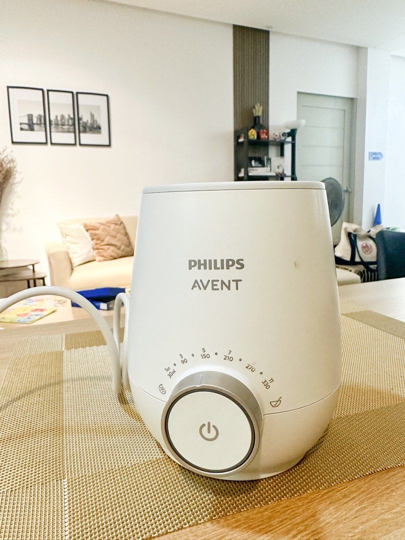 Philips Avent Fast Bottle Warmer (Category: Breastfeeding & Bottle Feeding) located in Pasig City. Submitted by apcal (Listing ID 1439436172, Image 3). Description: Bought at ₱4000 Used for only 2 months All working, no box included - Philips Avent Fast Bottle Warmer - Quickly warms baby bottles - Features a dial for adjusting warming time - White exterior with Philips Avent logo - Includes power cord with European plug.
