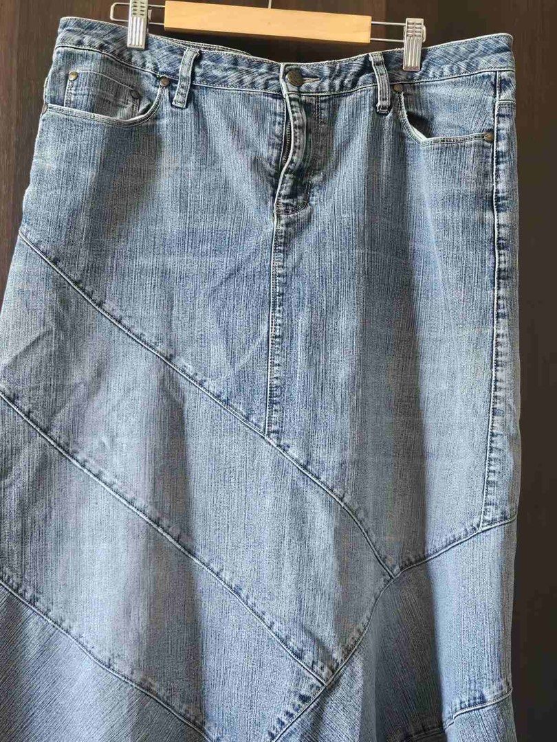 Plus size Denim Maxi Skirt (Category: Skirts) located in Makati City. Submitted by stephdzn (Listing ID 1439479299, Image 3). Description: - Stylish denim maxi skirt Waist 36” Length 36” - Perfect for a casual, chic look - Great for everyday wear.