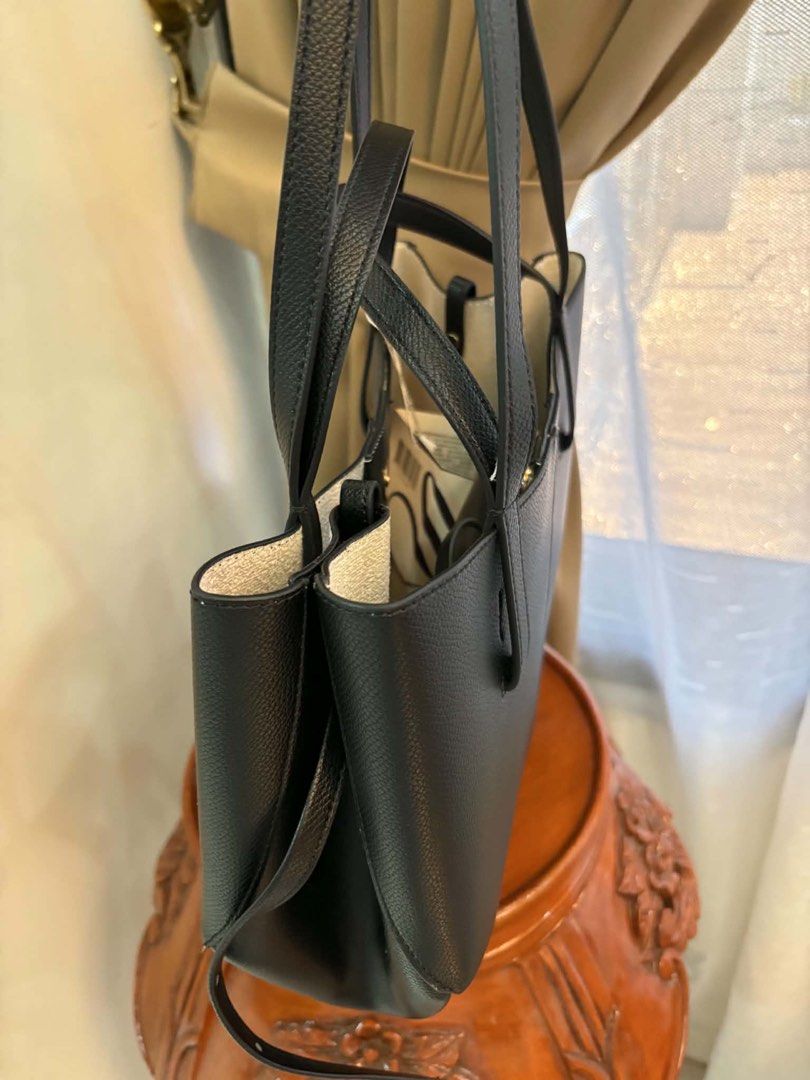 PoLene Chyme Mini in Black (Category: Luxury Bags & Wallets) located in Apalit. Submitted by shopforbrands1 (Listing ID 1439454567, Image 2). Description: Consigned item .