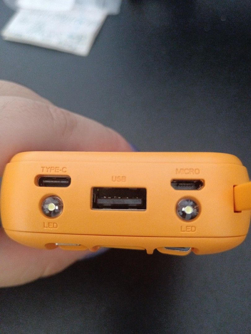 Power bank461996438607646722