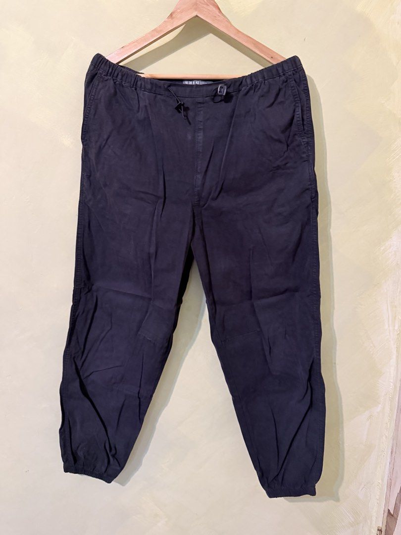 PRIMARK DENIM CO. BLACK PARACHUTE JOGGER PANTS (Category: Other Bottoms) located in Rizal. Submitted by smyb0925 (Listing ID 1439492959, Image 1). Description: bought in primark london barely used also available in tan color max stretch waist 32 inches i’m 5’4” for reference.
