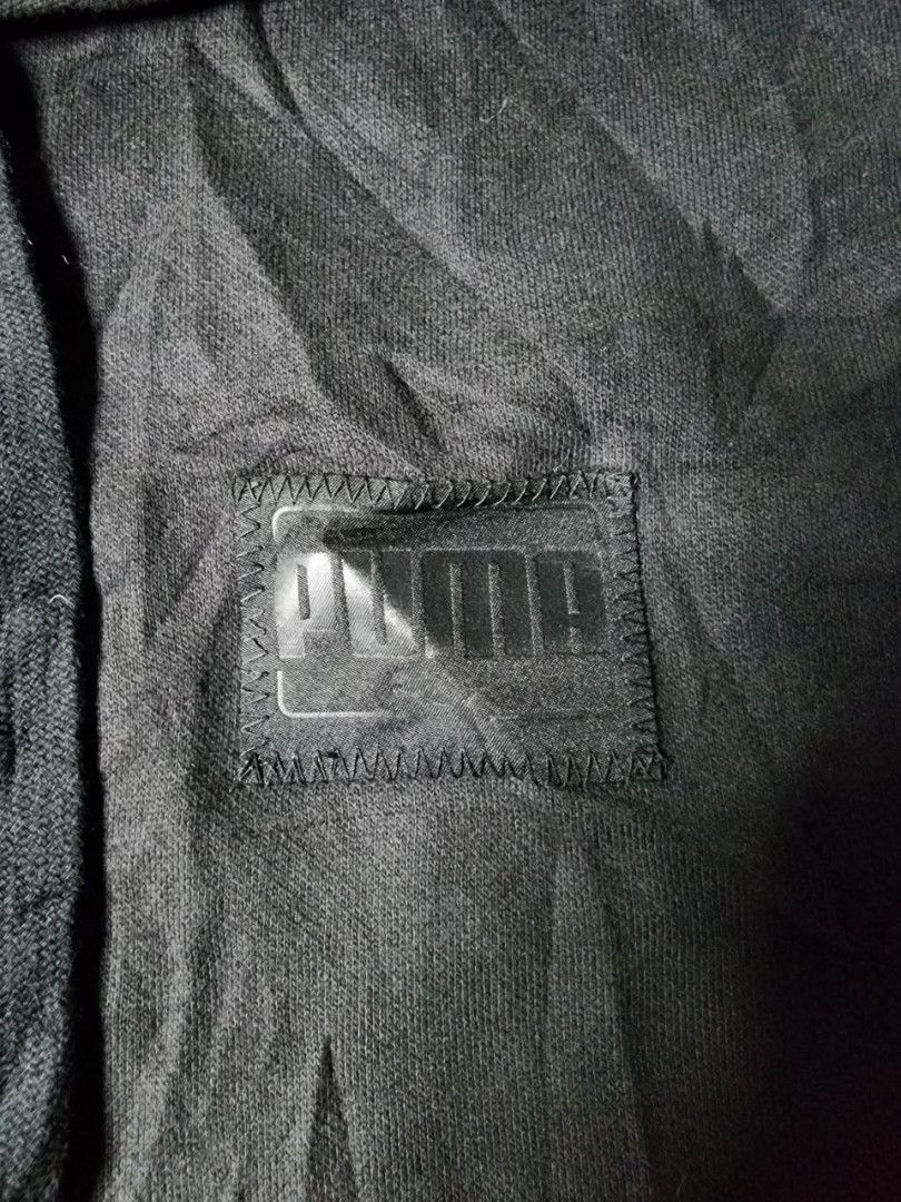 Puma Black Pullover Hoodie (Category: Hoodies) located in La Trinidad. Submitted by closetloop2601 (Listing ID 1439496528, Image 2). Description: 350 + SF Size : Large on tag W: 24.5 in | L: 26 in Very good condition Color may vary due to lighting 📍Location: La Trinidad / Baguio City We ship nationwide No COD/COP MOP: GCASH 📩 Message for inquiries.
