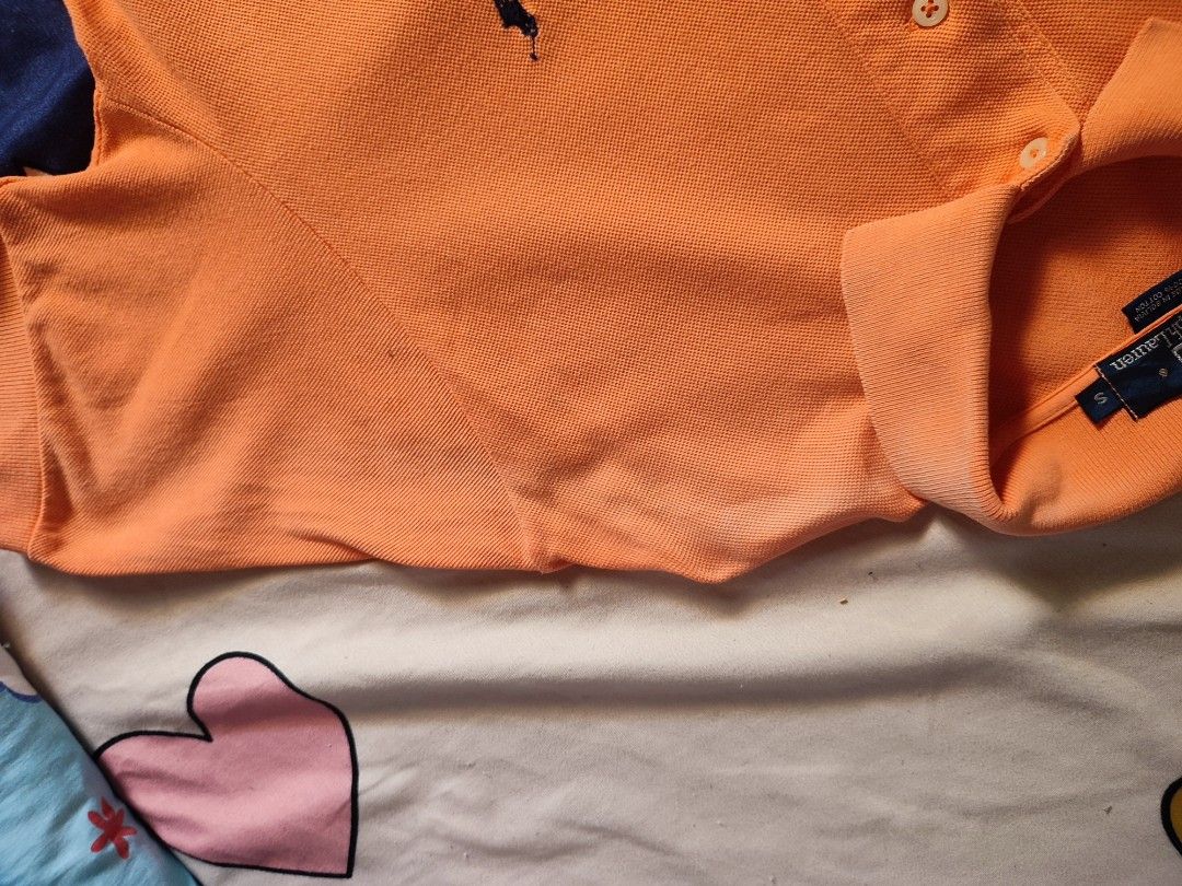 Ralph Lauren polo shirt (Category: Tshirts & Polo Shirts ) located in Batangas. Submitted by byahenipeanut (Listing ID 1439457029, Image 3). Description: excellent condition sunfade sa shoulder.