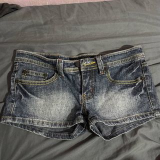 (Category: ) located in . Submitted by baldeggplant98 (Listing ID 1439595483, Image 1). Description: .
