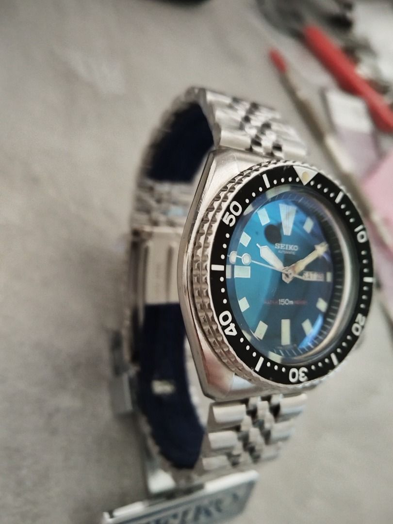 Seiko 6309 7290 slim turtle (Category: Men's Watches) located in San Juan City. Submitted by pdj9898 (Listing ID 1439424334, Image 3). Description: - Seiko automatic diver's watch - Original head - upgraded double dome crystal AR blue coated - movement cleaned and oiled - AM stainless steel jubilee - very good power reserve .