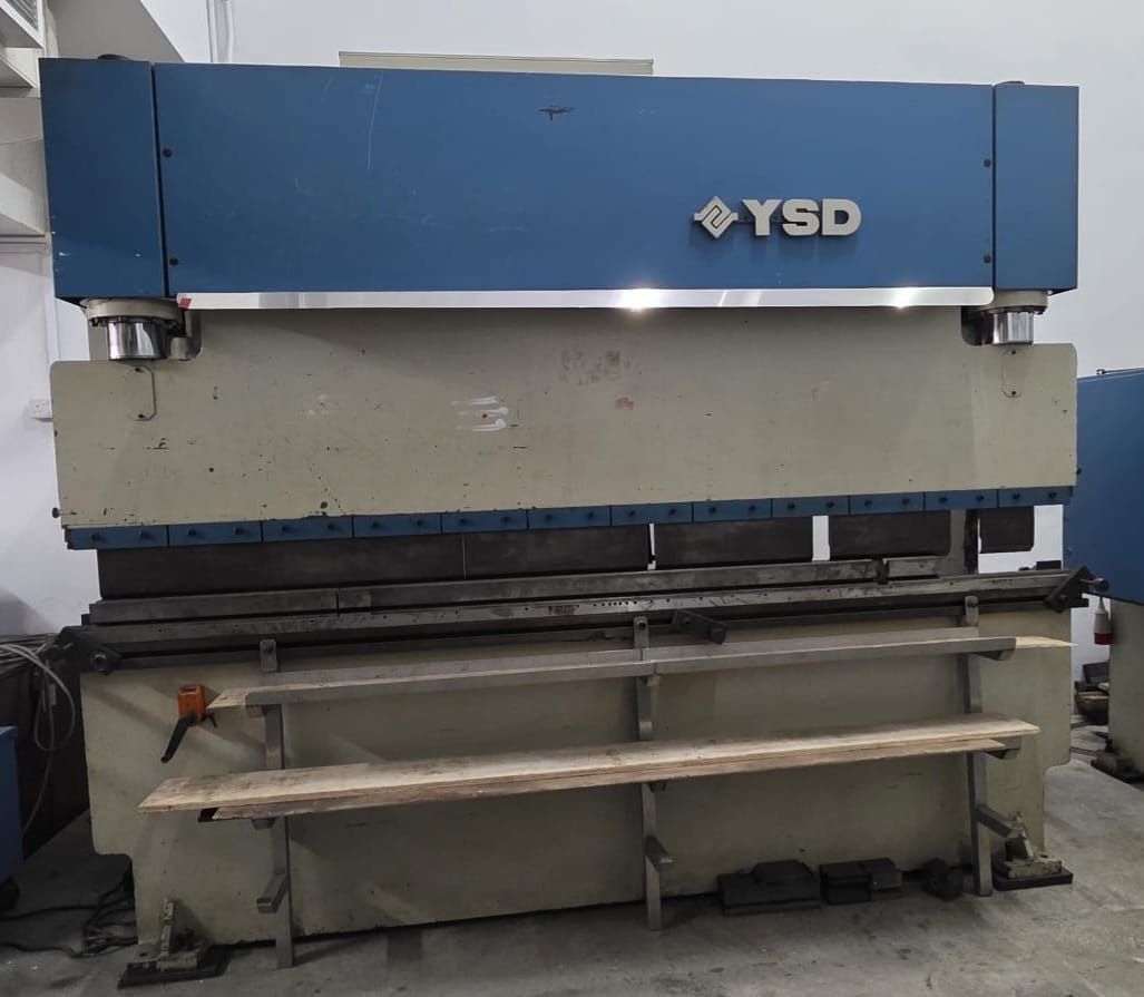 Sheet Metal Bending Machine (Category: Everything Else) located in Singapore. Submitted by techtimia (Listing ID 1439440341, Image 2). Description: Condition - Used, well-maintained, in good working order use upto 6mm thick sheet come and visit the machine for more details @ 1 Tampines North drive 1 #04-23 Price negotiable upon inspection.