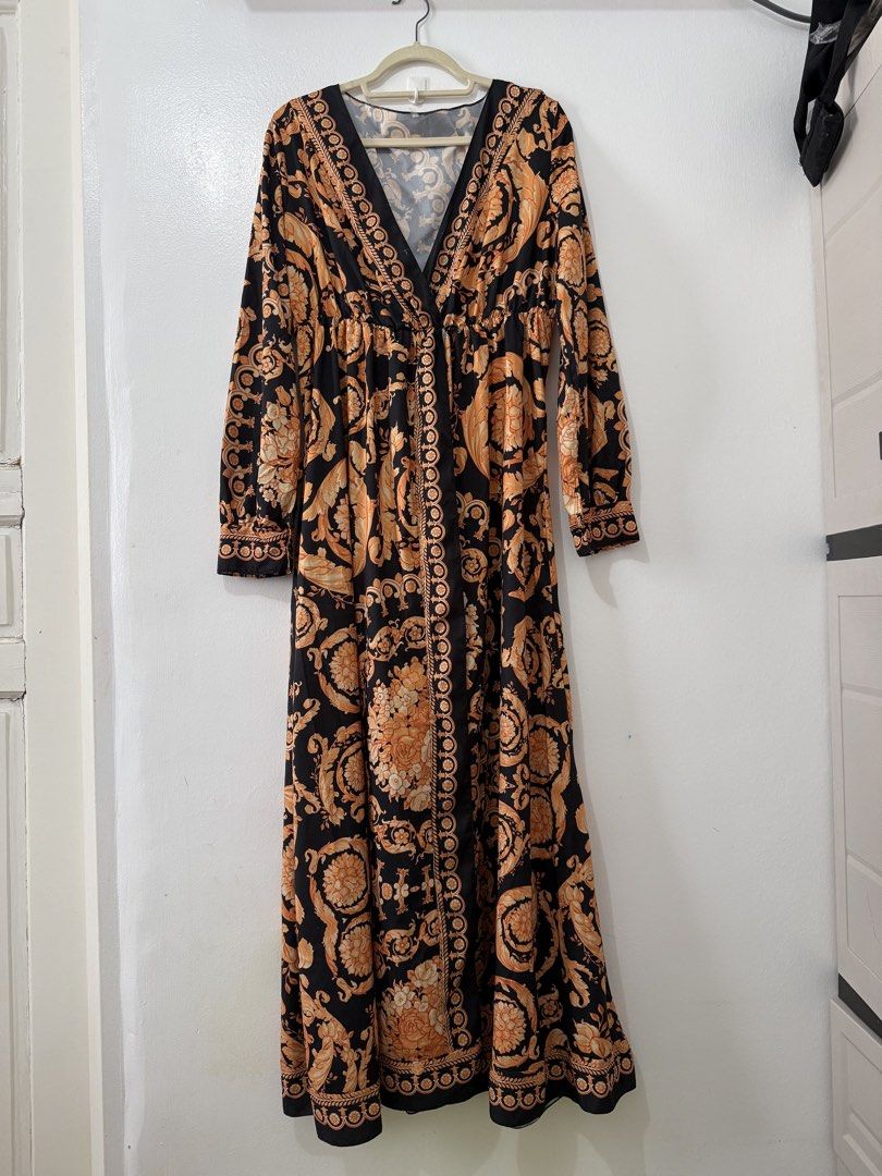 Shein Maxi Coverup Dress (Category: Dresses) located in Cavite. Submitted by onceloved_ (Listing ID 1439499596, Image 1). Description: Length: 56” Stretchable waist.