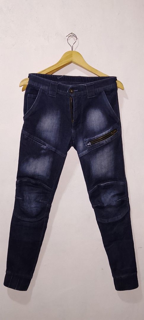SLS Cordura Fabric Jeans (Category: Jeans) located in Bago City. Submitted by champsthrift. (Listing ID 1439498677, Image 1). Description: - Slim-fit jeans - Made with Cordura fabric - Dark blue wash - Zipper detail on front - Unique pocket design at the back - Tag: SLS 2290.