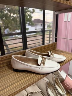 (Category: ) located in . Submitted by wardrobeloop (Listing ID 1439517157, Image 1). Description: .
