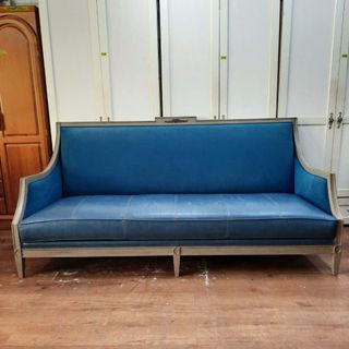 (Category: ) located in . Submitted by ivan_furnitures421 (Listing ID 1439571454, Image 1). Description: .