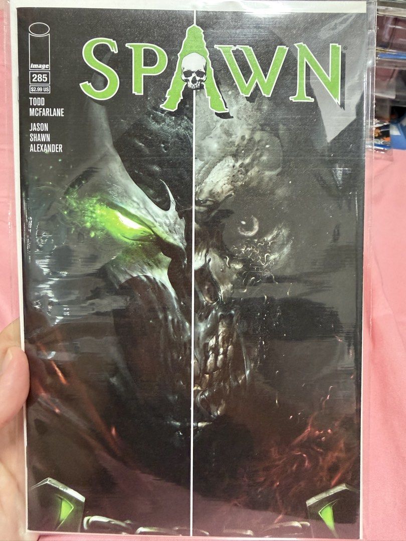Spawn #285 Comic (Category: Comics & Manga) located in Singapore. Submitted by callmepebble (Listing ID 1439512082, Image 1). Description: Comes with protective sleeve and cardboard back for stability Ask for photos if needed! :).