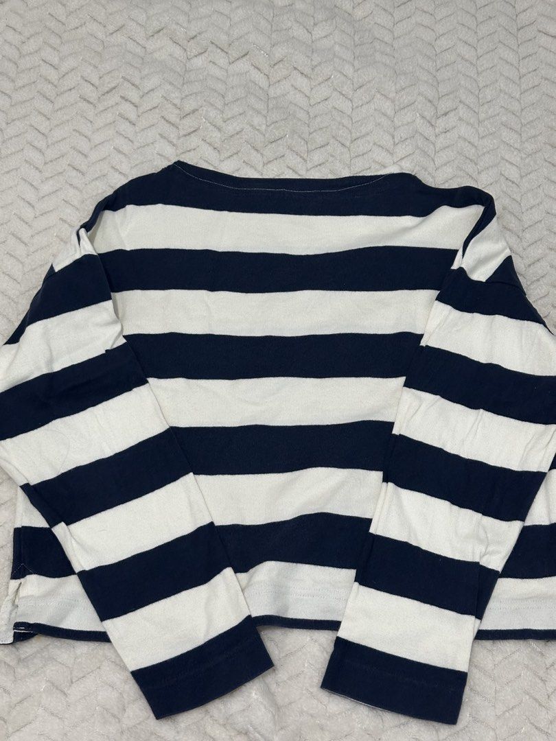 Striped Long Sleeve Shirt (Category: Longsleeves) located in Manila. Submitted by fridaydeleon (Listing ID 1439539242, Image 2). Description: - Navy blue and white striped long-sleeved shirt - Classic round neckline - Relaxed, comfortable fit - Versatile for casual outfits.