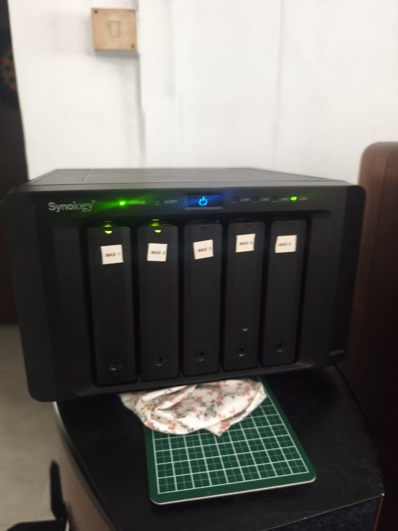 Synology DS1515+ NAS Server upgraded462139189709383680
