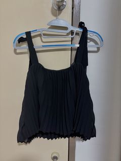 (Category: ) located in . Submitted by shopaholic_xx (Listing ID 1439599361, Image 1). Description: .