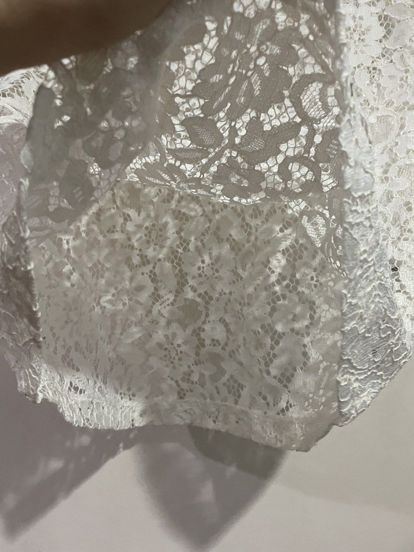 Terranova White Lace Top XS (Category: Blouses) located in Makati City. Submitted by Pinksisters (Listing ID 1439569236, Image 3). Description: - Terranova white lace top - Size: XS - Features a round neckline - Short sleeves - Great for layering - A versatile wardrobe piece.