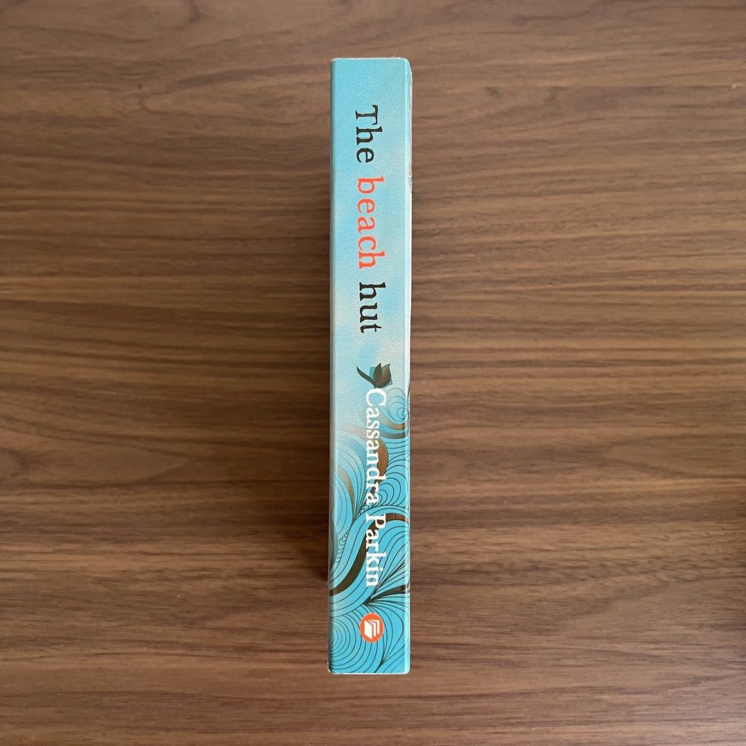 The Beach Hut by Cassandra Parkin (Category: Storybooks) located in Makati City. Submitted by declutter.archi (Listing ID 1439529572, Image 2). Description: .
