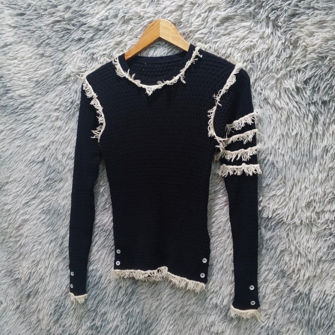 Thom Browne Black Knit Sweater (Category: Luxury Apparel) located in Malasiqui. Submitted by drie_findss (Listing ID 1439549427, Image 2). Description: Thom Browne White Fray Navy Wool ‎_______________________ ‎Size: 1 on tag ‎(Measured by Inches) ‎Width: 12 ‎Length: 22 ‎Shoulder: 11 ‎Sleeve: 22 ‎Condition: EXCELLENT ‎Color Rate: 10/10 ‎Issue: No MAINTAG ‎_______________________ ‎ ‎Color may vary due to lightning so check wisely. ‎Thank you for y
