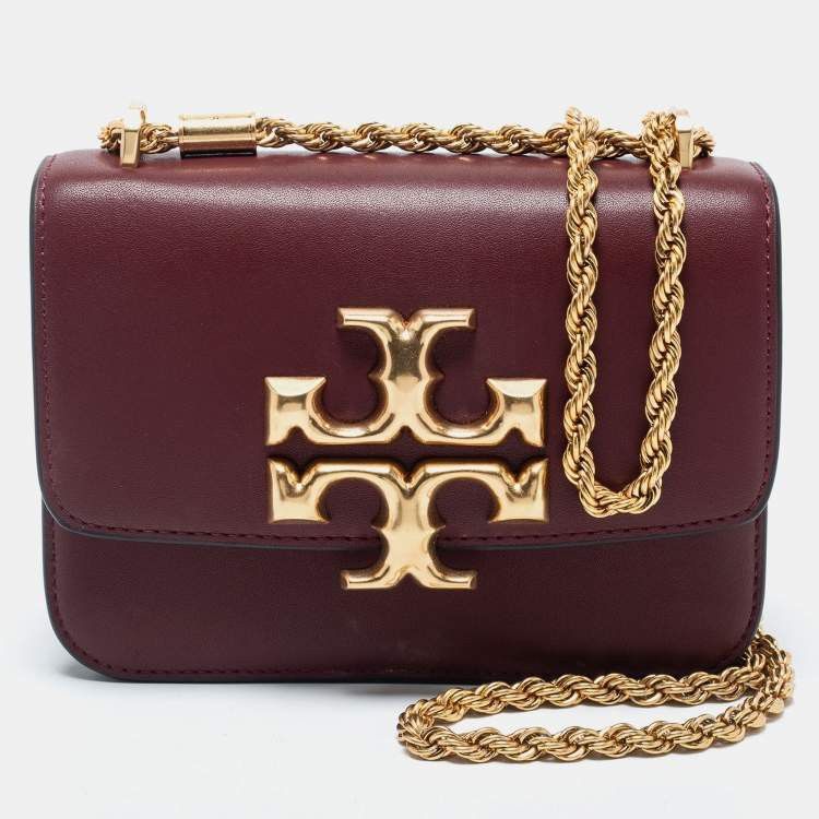 Tory Burch Kira Chevron Small Shoulder Bag (Category: Luxury Bags & Wallets) located in Macrohon. Submitted by vestiaryse42944 (Listing ID 1439605970, Image 2). Description: Still in very good condition NGA, JAPAN sourced Has some normal signs of wear on hardwares (but not noticeable) Dm for more actual pictures Buy at your own risk Sure buyers only Will autoblock unsure buyers and seeners (waste of time).
