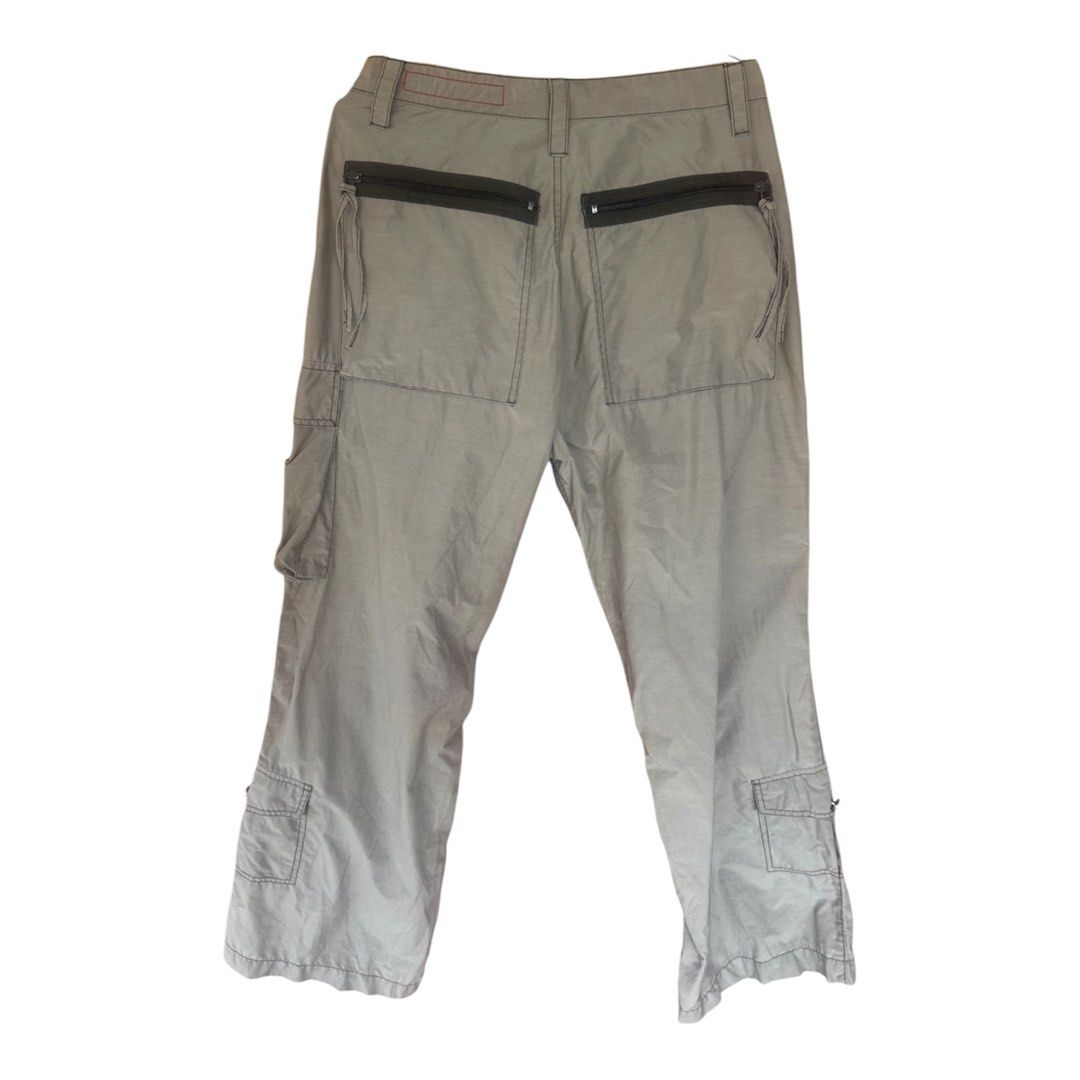 Tough Jeansmith Cargo Pants W29 (Category: Jeans) located in Lingayen. Submitted by lux_thrift (Listing ID 1439511625, Image 2). Description: location pangasinan approximately: 31 inches waistline 42 inches length 11.5 leg width 11.5 inches leg opening has very minor yellow color transfer under the side pocket.