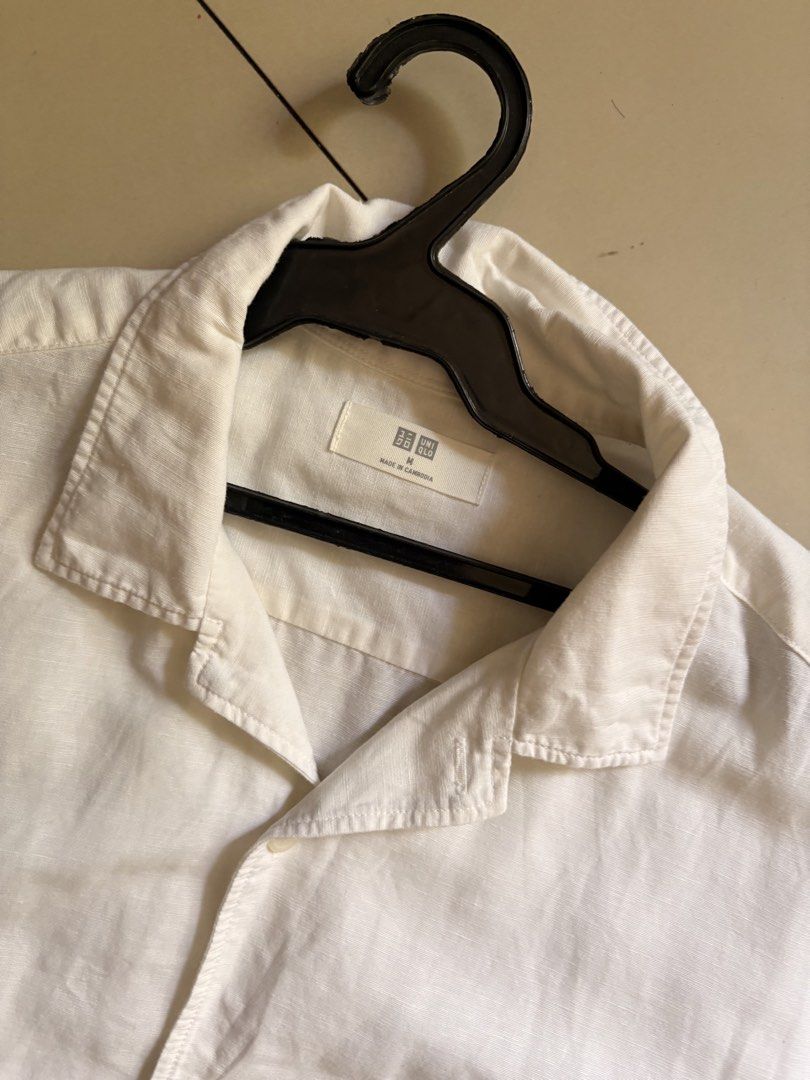 Uniqlo linen polo shirts (Category: Tshirts & Polo Shirts ) located in Calamba. Submitted by andyenzo (Listing ID 1439468982, Image 3). Description: Used once ginamit lang sa binyag L 28 W 23 .