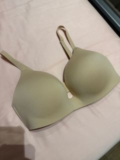 (Category: ) located in . Submitted by jabeean (Listing ID 1439550523, Image 1). Description: .
