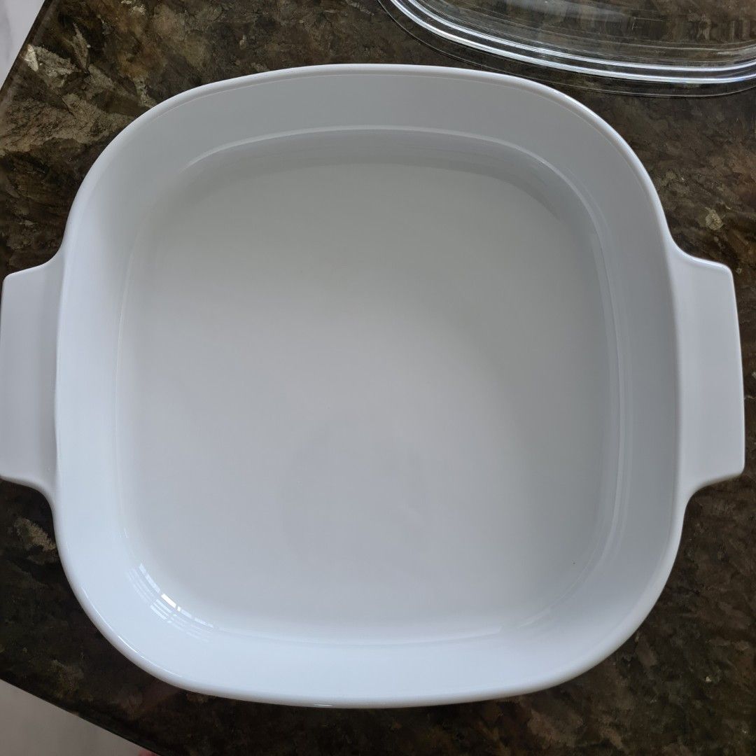 Vintage Corning Ware with Lid461941426860206082