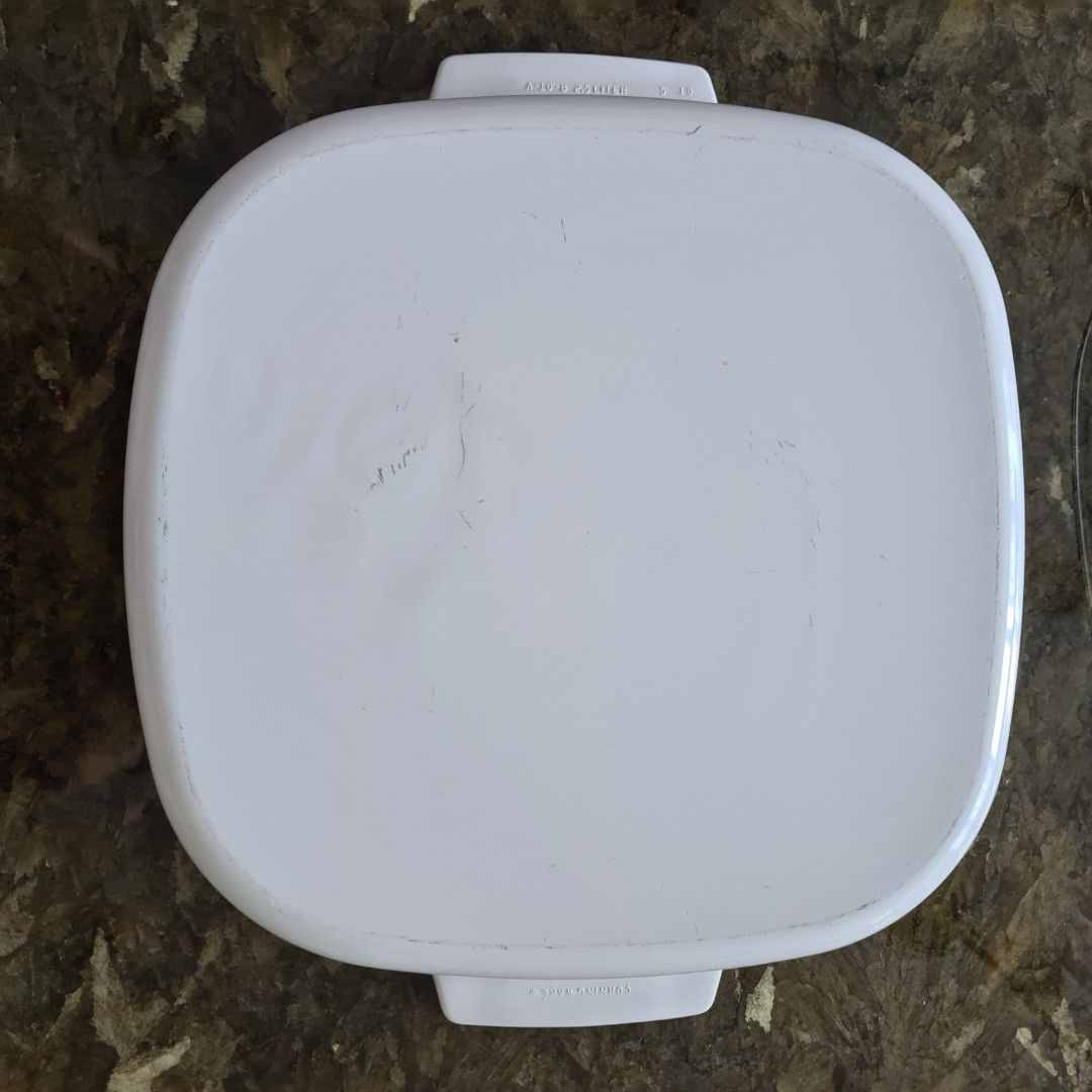 Vintage Corning Ware with Lid461941426860206083
