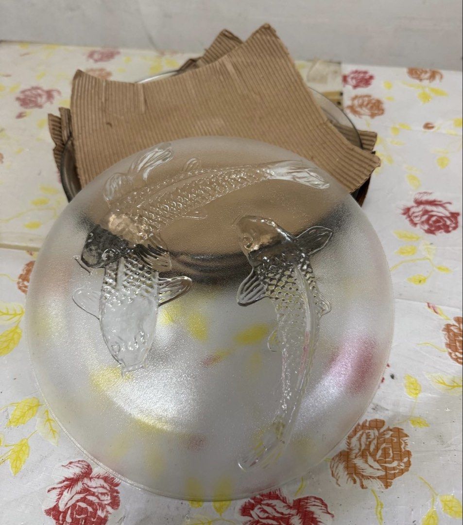 Vintage glass plates461937751790069760